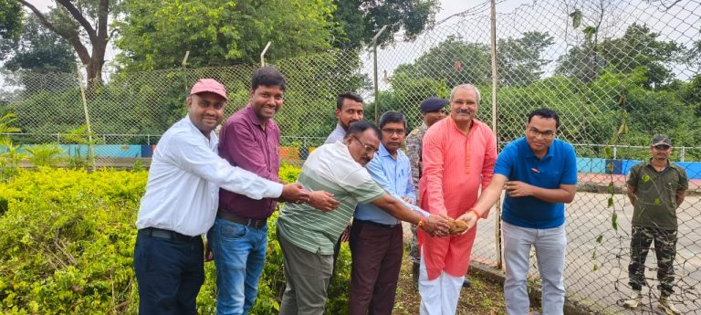 डीवीसी कोनार डैम में 100 फीट ऊंचा हाइ फ्लैग मास्ट और स्कूबा डाइविंग की शुरुआत