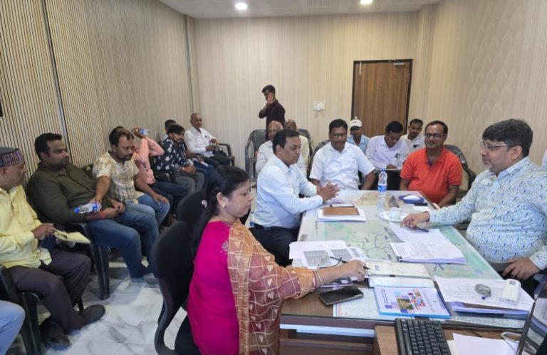 गिरिडीह जिला परिवहन पदाधिकारी ने जिले के पेट्रोल पम्प संचालकों के साथ बैठक की, दिए जरूरी दिशा निर्देश 
