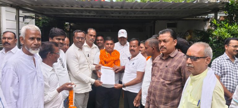 लोक जनशक्ति पार्टी के द्वारा प्रखण्ड अध्यक्ष नियुक्त किया गया