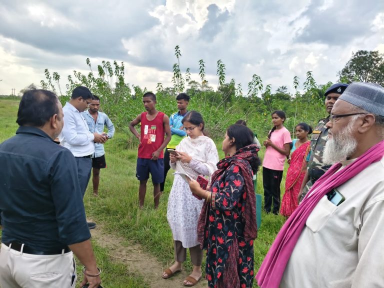 जिले के वरीय पदाधिकारियों ने सभी प्रखंड सह अंचल कार्यालयों का एक साथ किया व्यापक निरीक्षण।