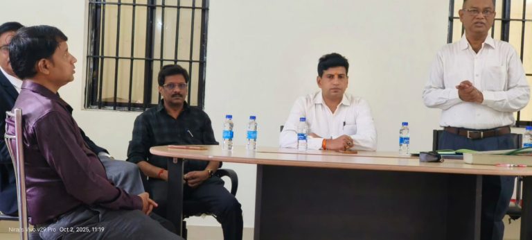 तेनुघाट — तेनुघाट जेल में 2 अक्टूबर को जेल अदालत सह कानूनी जागरूकता शिविर एवं मेडिकल कैंप का आयोजन किया गया