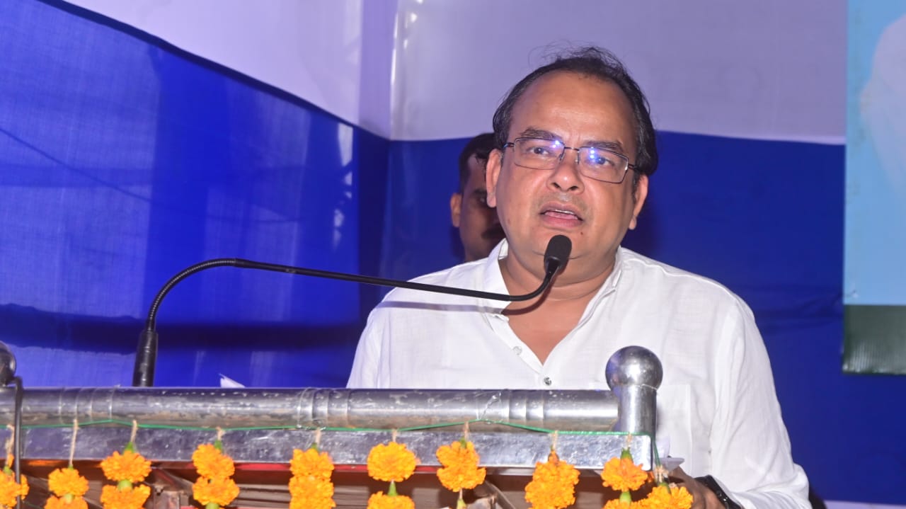 झारखंड में महिलाओं के लिए बड़ी स्वास्थ्य पहल: मुफ्त कैंसर स्क्रीनिंग शुरू, डॉ. इरफान अंसारी की अगुवाई में कार्यक्रम को मिल रही रफ्तार