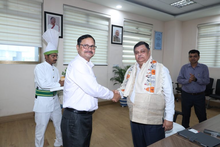 एनटीपीसी नॉर्थ करणपुरा में निदेशक (ऑपरेशन) श्री रवीन्द्र कुमार का हुआ दौरा ।