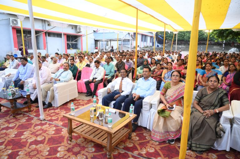 संस्कार युक्त शिक्षा ही डीएवी का आधार:परियोजना पदाधिकारी सीसीएल स्वांग
