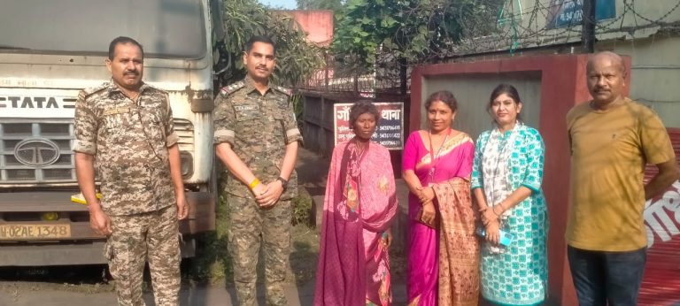 गांधीनगर थाना क्षेत्र में भटक रही विक्षिप्त महिला को मिला सहारा, न्यू मिशन लाइफ केयर फाउंडेशन ने पहुँचाया महेर आश्रम।