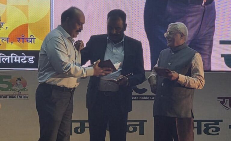 ज्ञानेंदु चौबे ‘फ़िक्र’ का ‘पदार्पण’,संवेदना और अनुभूति का प्रथम कदम.