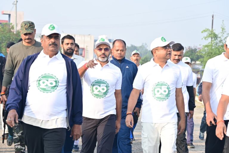 गिरिडीह में भी झारखंड राज्य स्थापना दिवस समारोह–2025 के तहत “रन फॉर झारखंड” का हुआ शुभारंभ