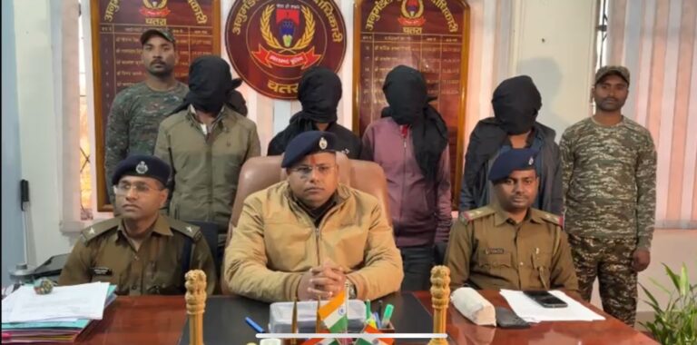 चतरा पुलिस को बड़ी सफलता: टेम्पू लूटकांड का 72 घंटे में खुलासा, 4 अपराधी गिरफ्तार