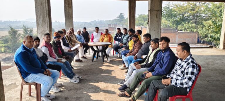 पतरातू प्रखंड यदुवंशी परिवार की बैठक संपन्न, फरवरी में वनभोज सह मिलन समारोह आयोजित करने का निर्णय