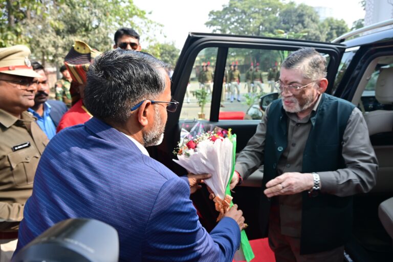 देवघर जाने के क्रम में शुक्रवार को झारखंड के