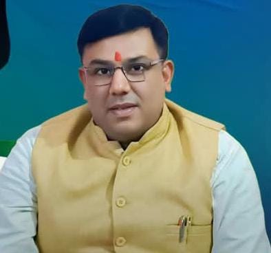 टंडवा में कोयला वाहनों से हो रही सड़क दुर्घटनाओं को लेकर सिमरिया विधायक कुमार उज्जवल का सख्त रुख