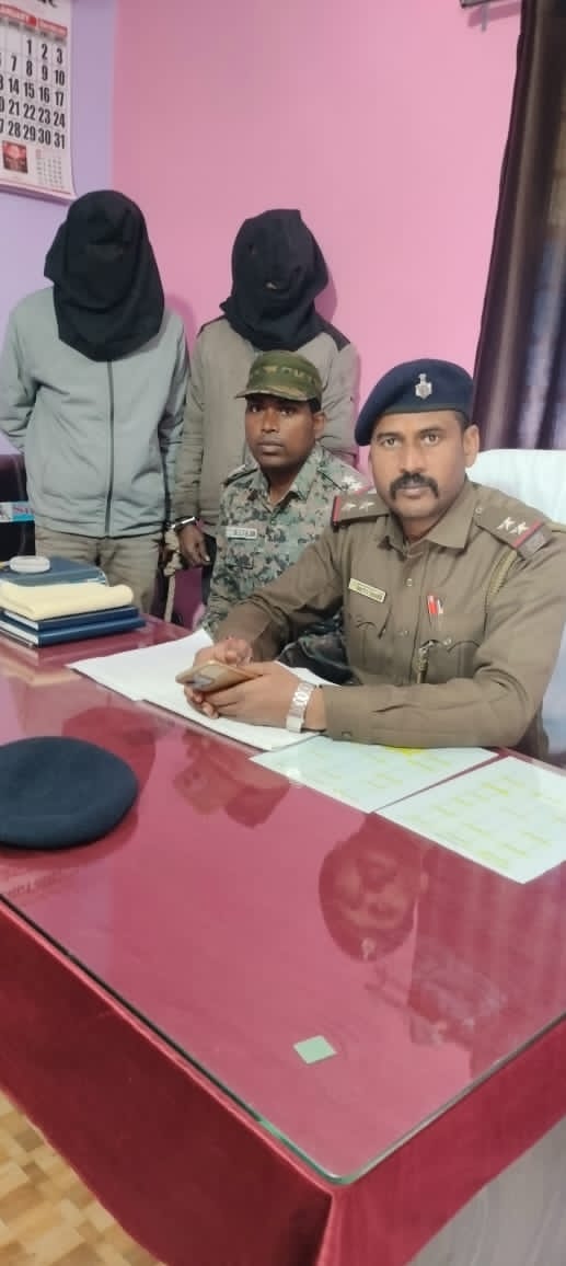 तेनुघाट ई-टाइप कॉलोनी चोरी कांड का पुलिस ने किया खुलासा, दो आरोपी गिरफ्तार
