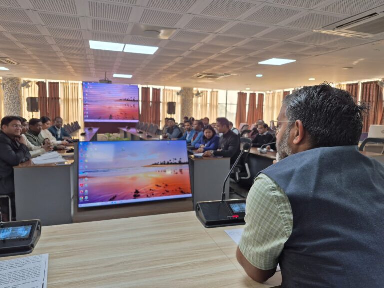 गणतंत्र दिवस की तैयारियों को लेकर उपायुक्त, रामनिवास यादव ने सभी संबंधित विभागों की समीक्षा की..