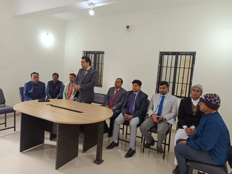 गणतंत्रता दिवस के अवसर पर तेनुघाट जेल में जेल अदालत एवं कानूनी जागरूकता शिविर का आयोजन किया गया।