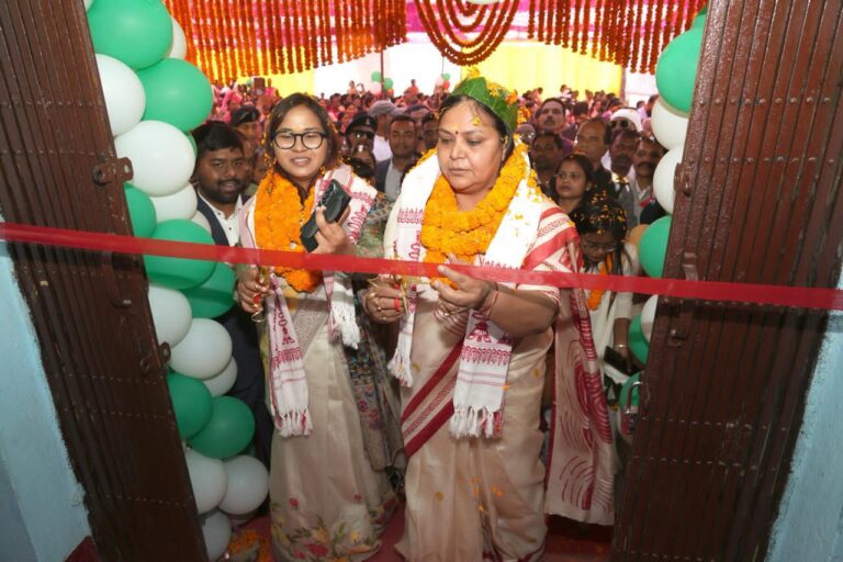 माण्डर में आजीविका न्याय सलाह केंद्र व एकल सुविधा केंद्र का उद्घाटन, 115 महिला उद्यमियों को मिली ₹59.72 लाख की सहायता।