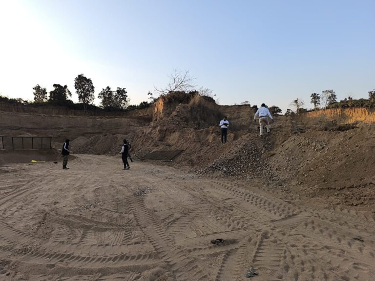 अवैध बालू उत्खनन पर प्रशासन की बड़ी कार्रवाई