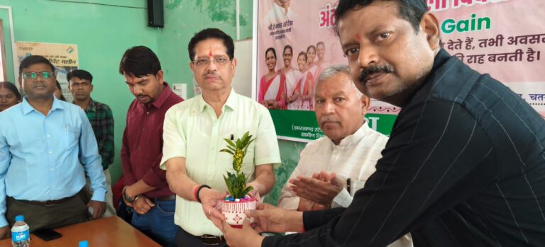 अंतर्राष्ट्रीय महिला दिवस पर सखी मंडल की दीदियों ने दिखाई आत्मनिर्भरता की मिसाल।