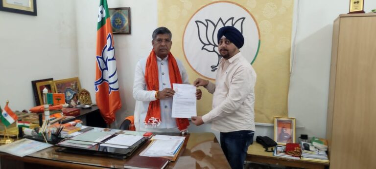प्रीतम भाटिया ने राज्यसभा सांसद सह प्रदेश अध्यक्ष आदित्य साहू को सौंपा ज्ञापन 