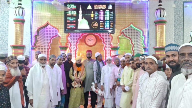 झिरकी की हजरत अली जमा मस्जिद में मुकम्मल हुई तरावीह, अंजुमन कमेटी ने दी मुबारकबाद