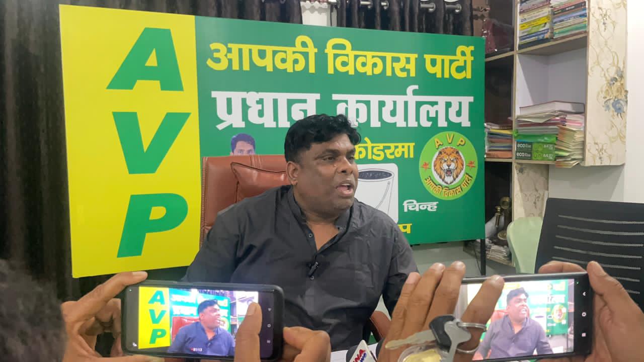 पुलिस कार्रवाई और जे-टेट भाषा मुद्दे पर गुलाम मुस्तफा का सरकार पर हमला