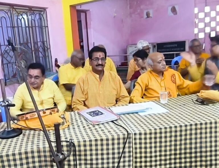 गायत्री शक्तिपीठ बालीडीह में जिला स्तरीय गोष्ठी संपन्न: प्रज्ञा युग की अगवानी के लिए संकल्पित हुए परिजन