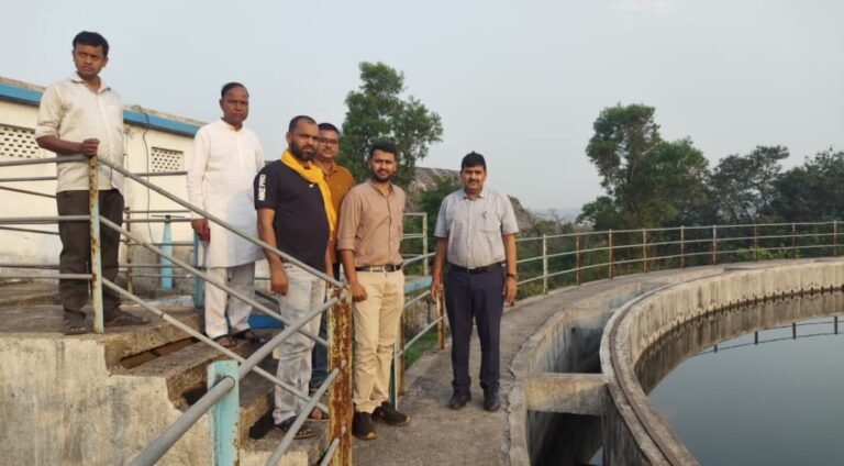 भीषण गर्मी में जल संकट दूर करने की कवायद; बीडीओ ने किया कथारा जल शोधन संयंत्र का निरीक्षण