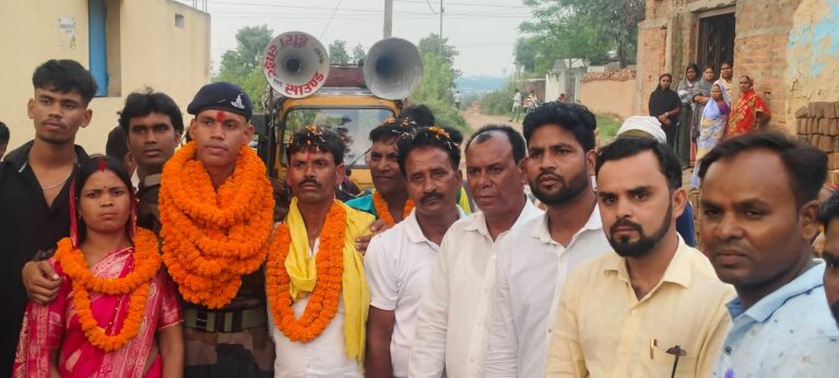 अग्निवीर प्रशिक्षण पूरा कर गांव पहुंचे हिमांशु कुमार, ग्रामीणों ने किया भव्य स्वागत