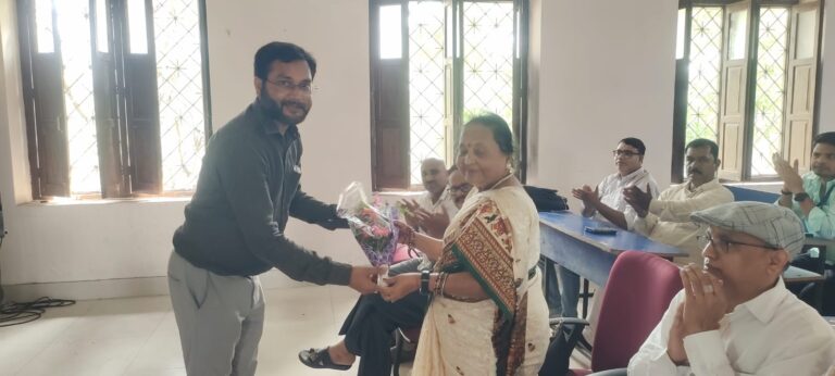 गिरिडीह कॉलेज में सात दिवसीय राष्ट्रीय संकाय विकास कार्यक्रम का समापन, भारतीय ज्ञान परंपरा और कृत्रिम बुद्धिमत्ता के समन्वय पर हुआ व्यापक मंथन