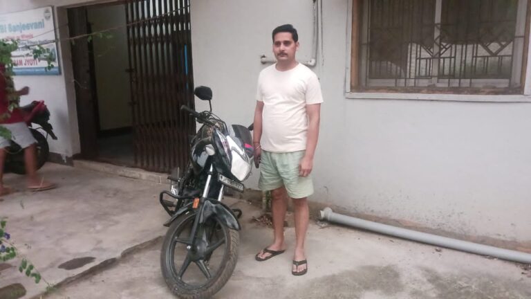 एपीपी नवीन कुमार के मकान में शॉर्ट सर्किट लगी भीषण आग, बड़ा हादसा होते होते टला