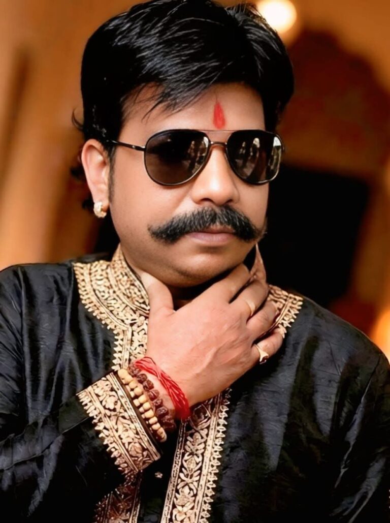 झारखंड प्रदेश फिल्म कलाकार समिति के अध्यक्ष बनाये गये संजय सिंह उर्फ संजु बाबा। 