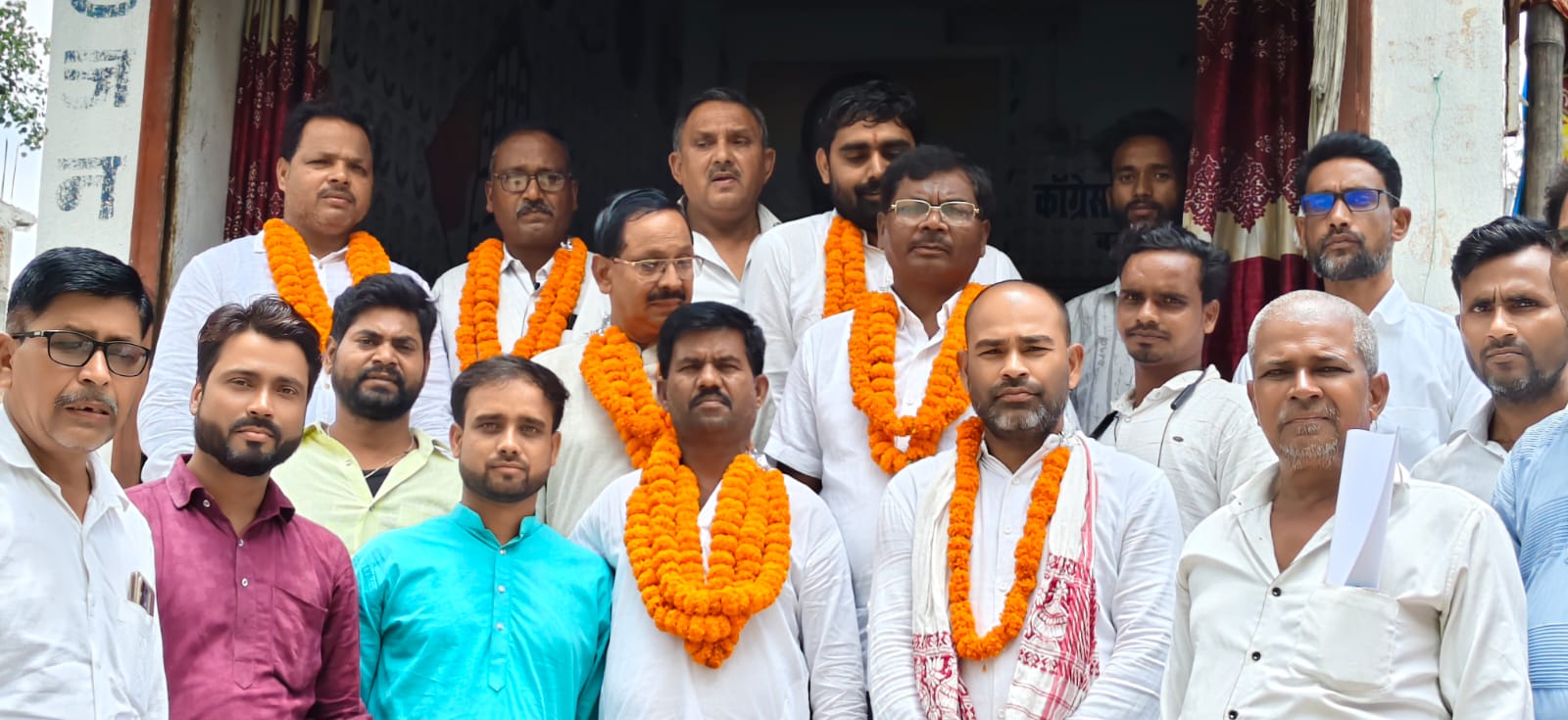कांग्रेस कार्यालय में नवमनोनीत जिला पदाधिकारियों का भव्य स्वागत