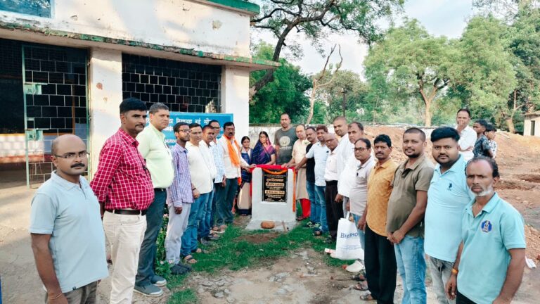 सौंदा डी पंचायत में विकास को मिली नई गति, विधायक रोशन लाल चौधरी ने लगभग ₹60 लाख की शैक्षणिक एवं आंगनबाड़ी योजनाओं का किया शिलान्यास