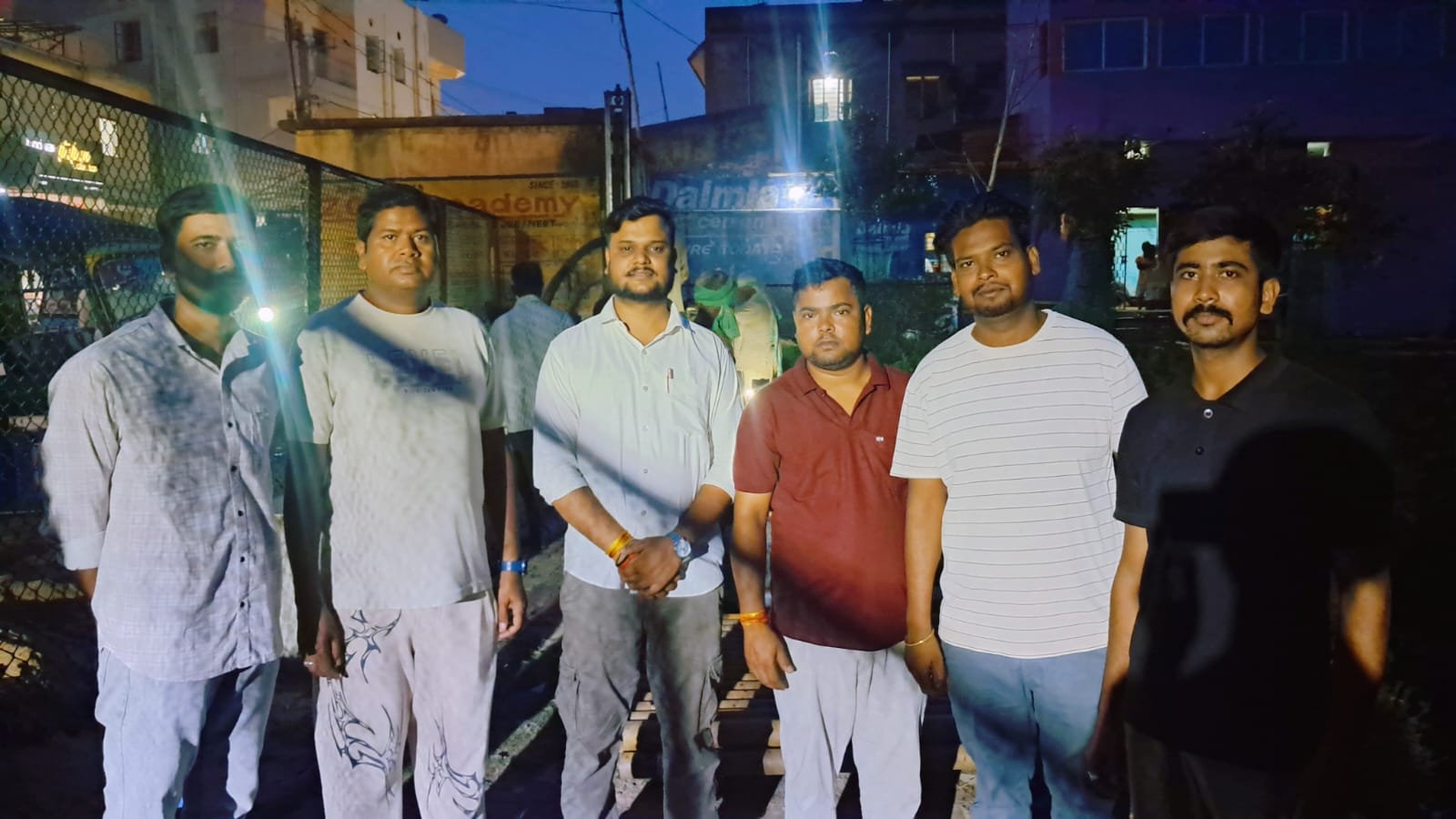 वर्षों से प्यासे लोगों को अब मिलेगा पानी, लोहार बरवा में 300 फीट बोरिंग के बाद पेयजल की समस्या का हुआ समाधान, लोगों ने सांसद और सांसद प्रतिनिधि के प्रति आभार जताया