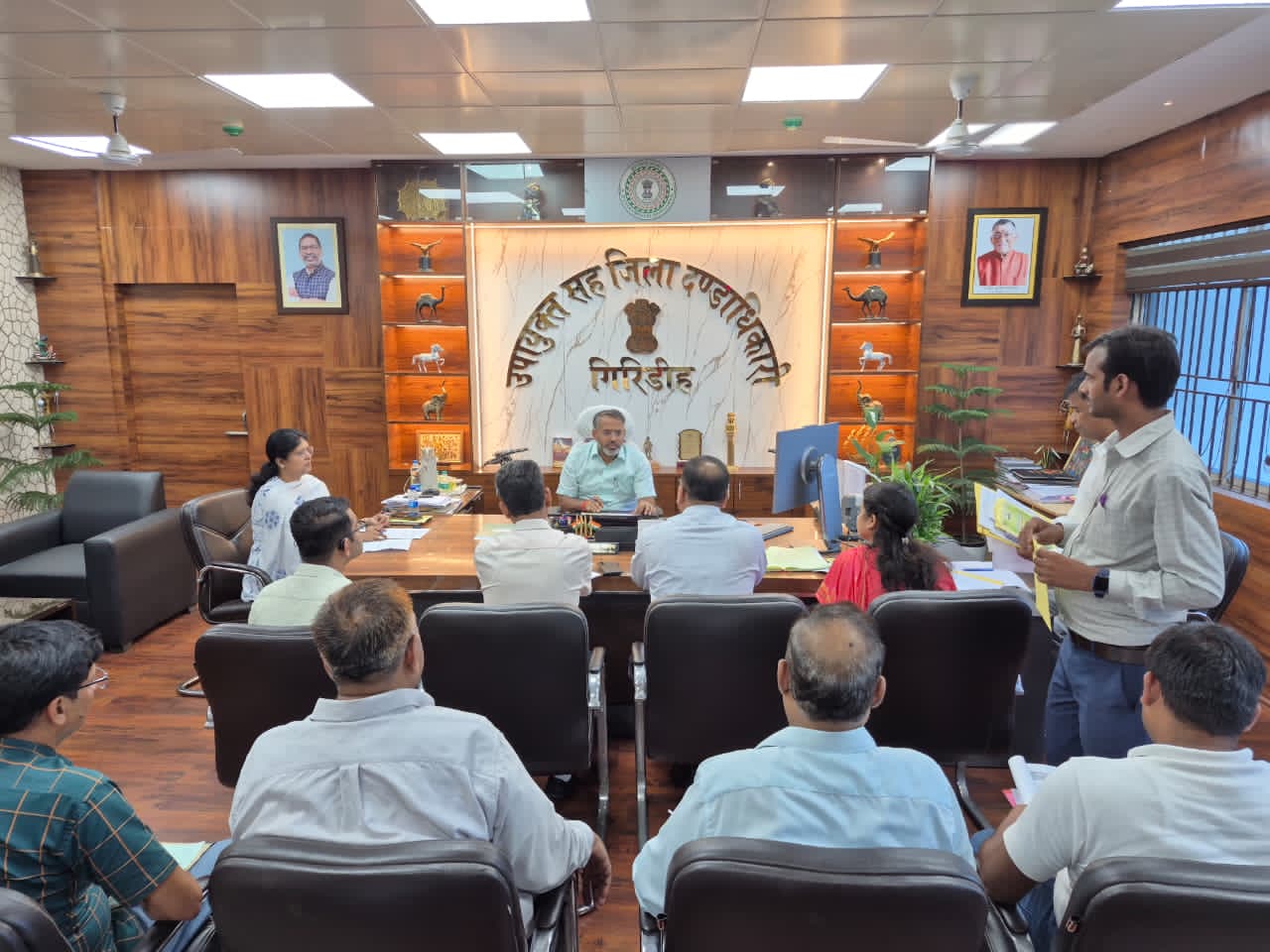 गिरिडीह उपायुक्त, रामनिवास यादव ने जिला स्वास्थ्य समिति की बैठक में स्वास्थ्य सेवाओं की समीक्षा की, दिए जरूरी दिशा-निर्देश…