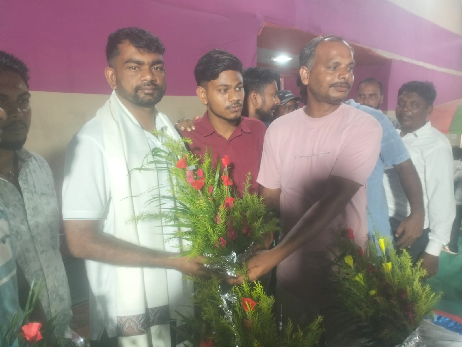 डुमरी में डिज्नीलैंड हस्तशिल्प मेले का शुभारंभ, विधायक टाइगर जयराम महतो ने किया उद्घाटन।