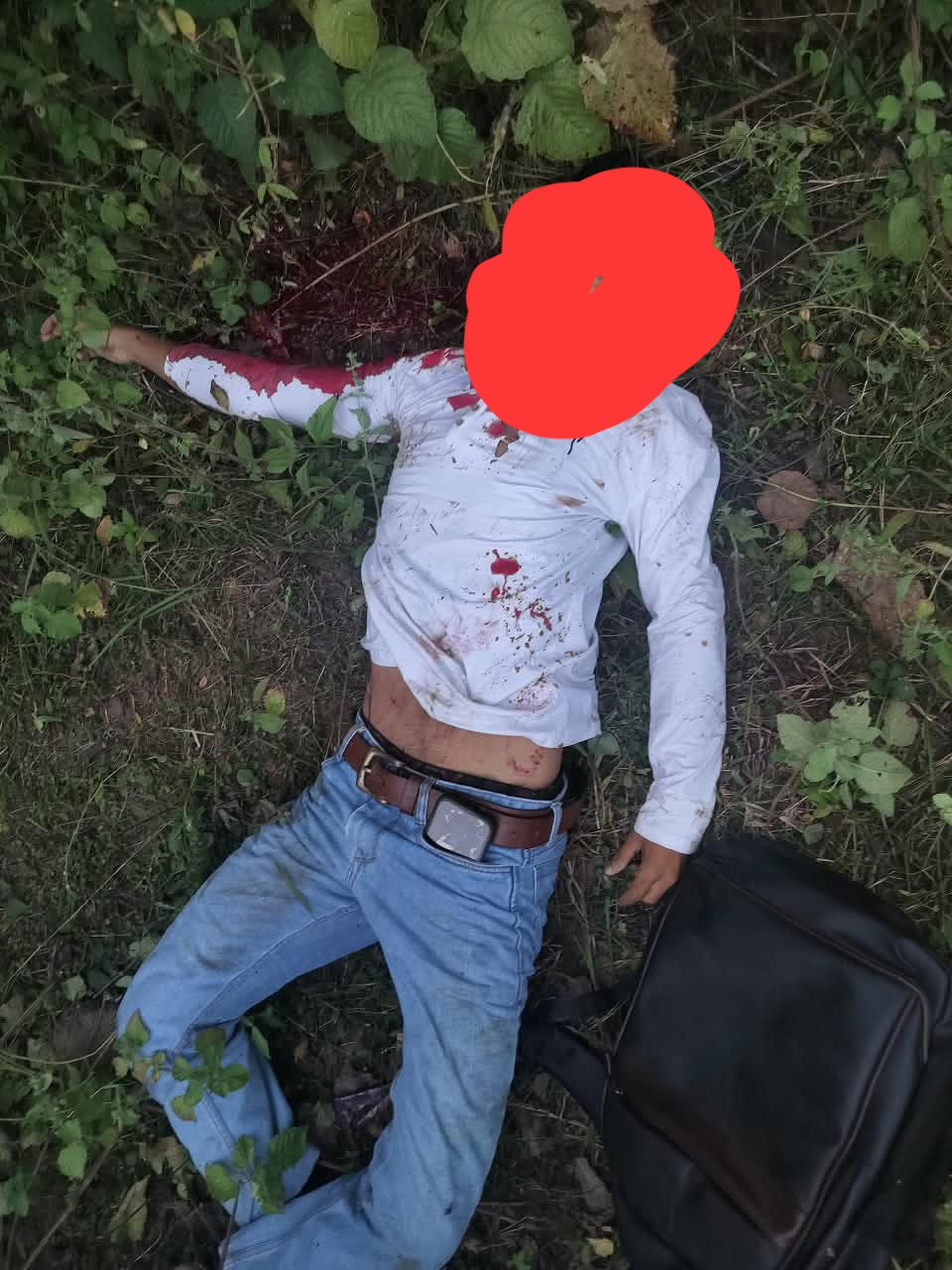 गोमिया-बनासो मुख्य मार्ग पर भीषण सड़क हादसा, बाइक सवार युवक की मौत, दूसरा गंभीर